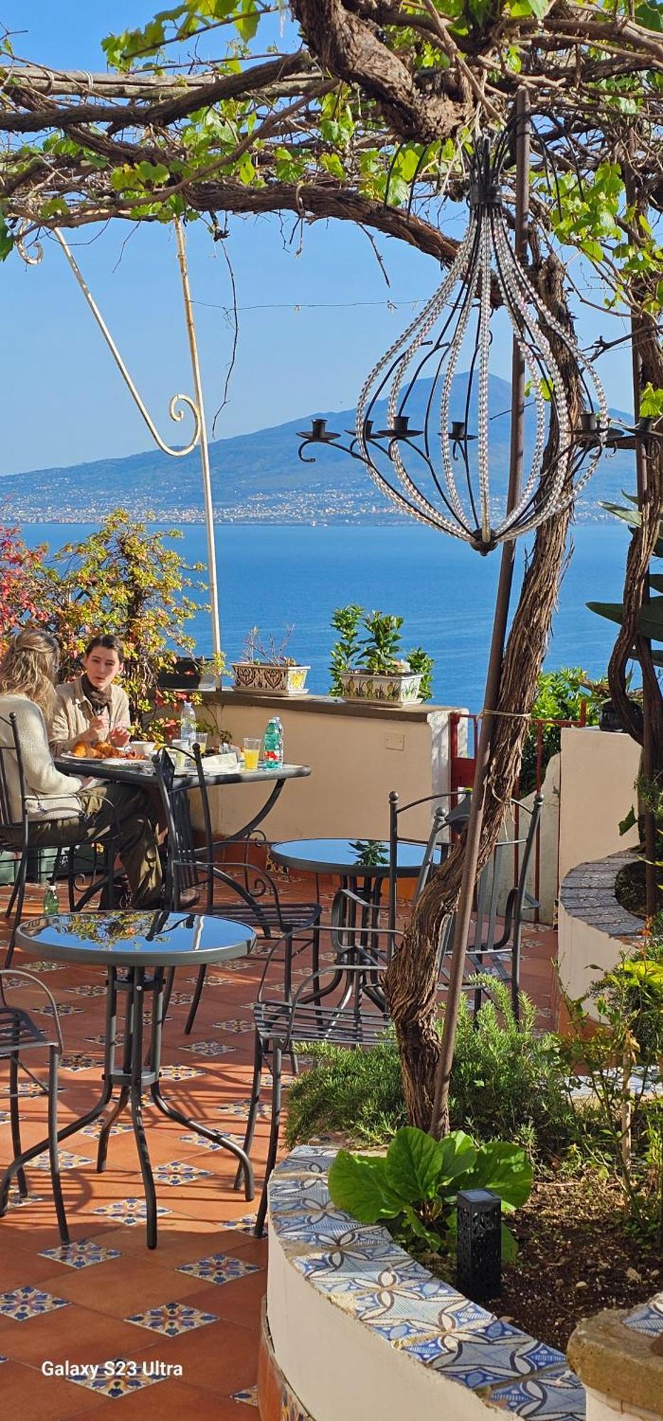 ヴィーコ・エクエンセDimora Del Conte Sorrento Coast Seaviewアパートメント 部屋 写真