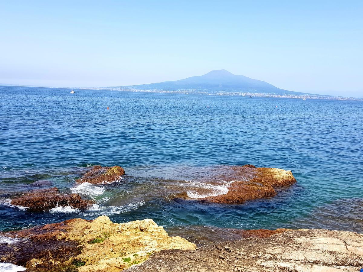 ヴィーコ・エクエンセDimora Del Conte Sorrento Coast Seaviewアパートメント エクステリア 写真