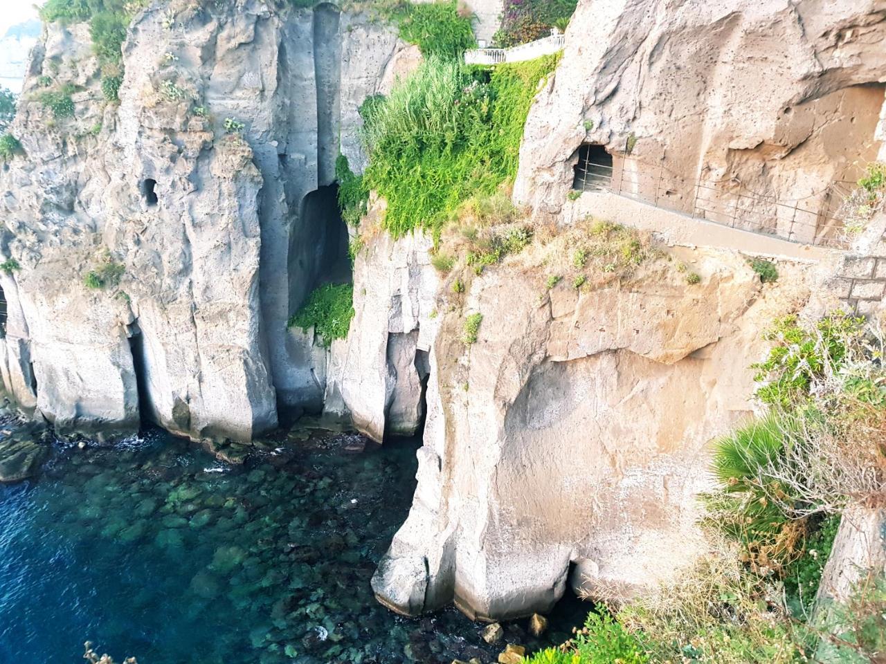 ヴィーコ・エクエンセDimora Del Conte Sorrento Coast Seaviewアパートメント エクステリア 写真